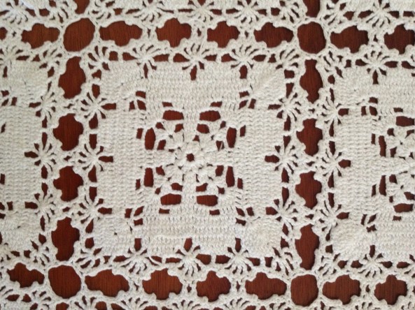 Crochet Bedspread by Eula Mae HOLDER LINN close up of pattern