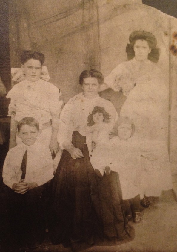 Picture of 'Mattie' STEPHENS DENTON with children and doll