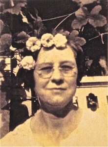 Eula Mae HOLDER LINN